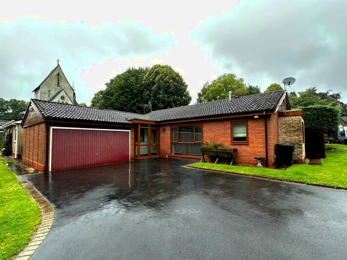 3 Bedroom Bungalow To Rent In St. Catherines Close, Blackwell, Bromsgrove, B60