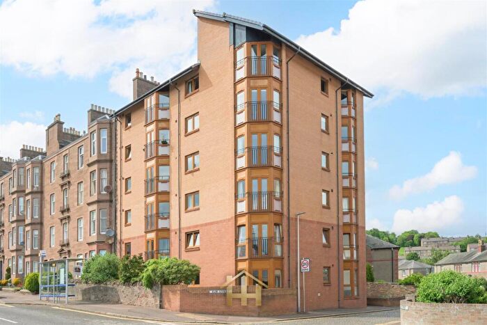 2 Bedroom Flat For Sale In Elm Street, Dundee, DD2