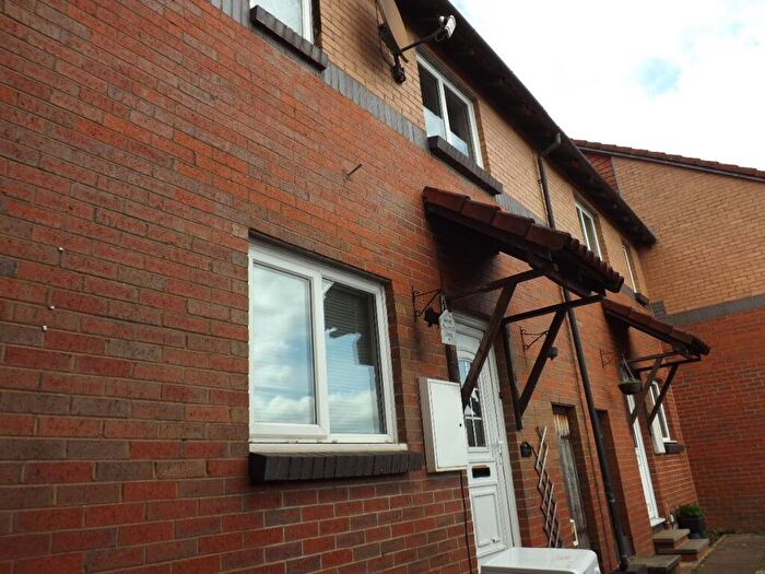 2 Bedroom Terraced House To Rent In Farm Hill, Exeter, EX4