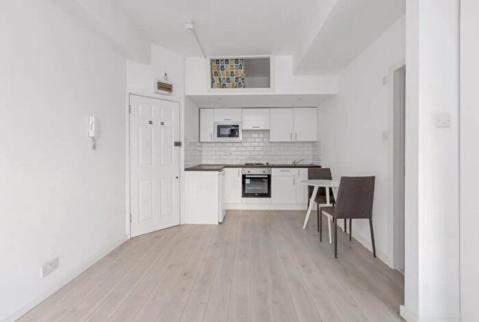 1 Bedroom Flat To Rent In Benwell Road, Islington, London, N7