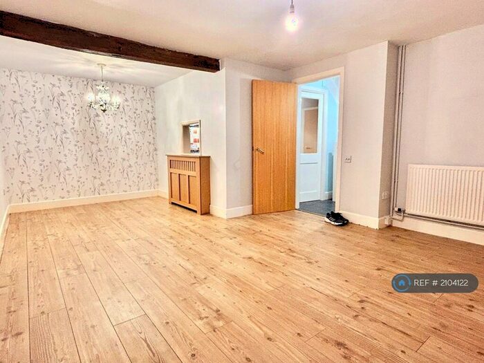 3 Bedroom Terraced House To Rent In Campbell Place, Sutton Veny, Warminster, BA12