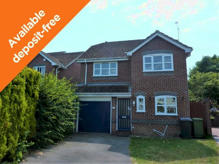 4 Bedroom Detached House To Rent In No Deposit Option Available - The Willows, Denmead, PO7