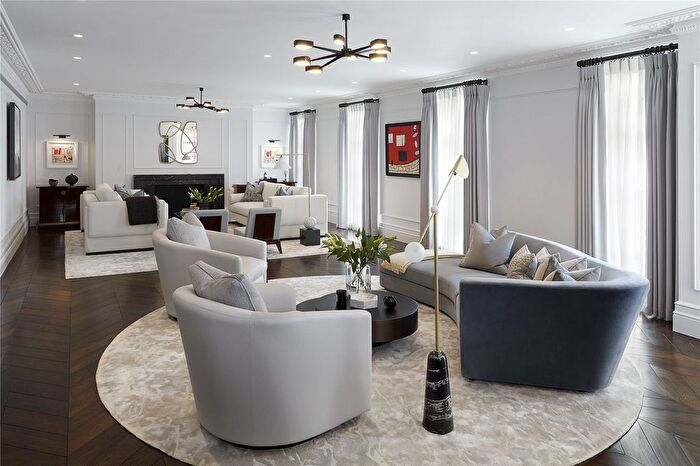 1 Bedroom Flat For Sale In Knightsbridge Gate, Knightsbridge, London, SW1X