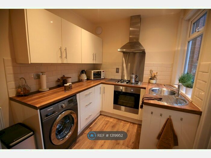 4 Bedroom End Of Terrace House To Rent In Emmanuel Street, Preston, PR1