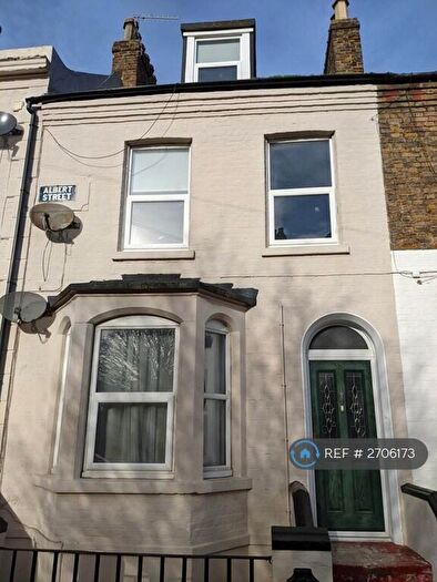 1 Bedroom Flat To Rent In Albert Street, Ramsgate, CT11