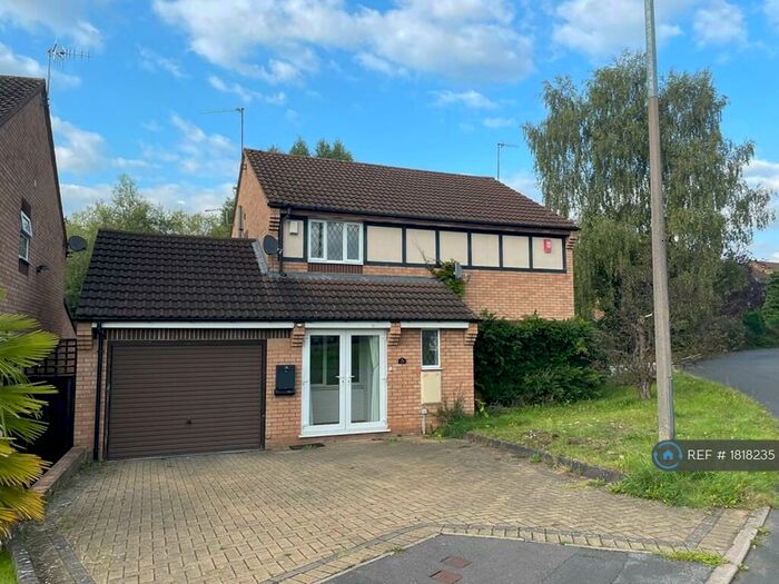 2 Bedroom Semi-Detached House To Rent In Trinity Road, Stourbridge, DY8