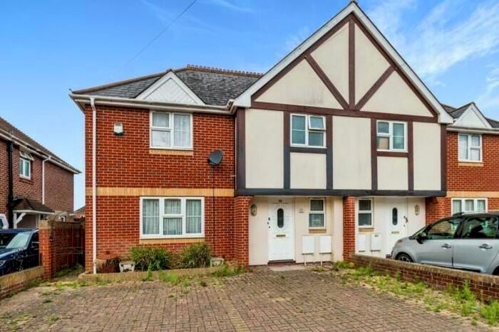 3 Bedroom Property To Rent In Atherley Road, Shirley, Southampton, SO15