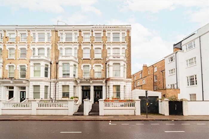 2 Bedroom Flat For Sale In Finborough Road, London, SW10