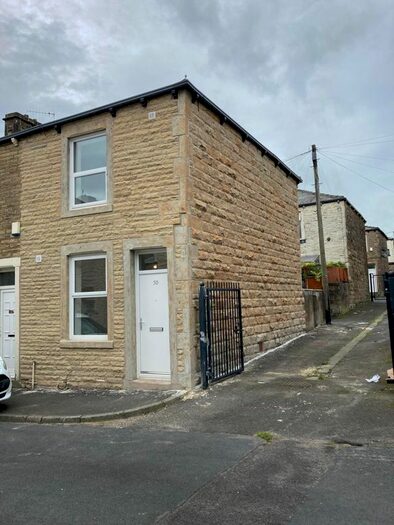 2 Bedroom End Of Terrace House To Rent In Grange Street, Burnley, BB11