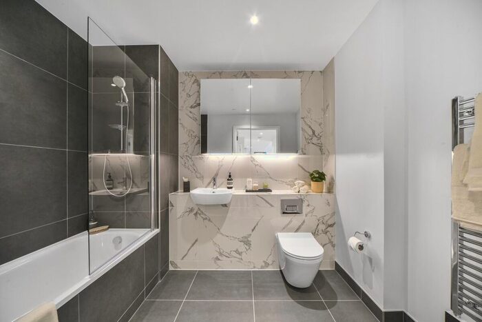 1 Bedroom Flat To Rent In Uncle, Deptford, SE8