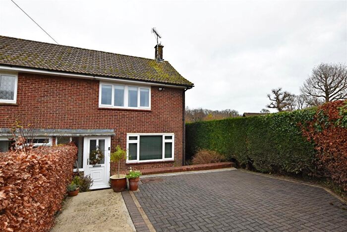 3 Bedroom End Of Terrace House For Sale In Oakhill Drive, Broad Oak, Rye, TN31