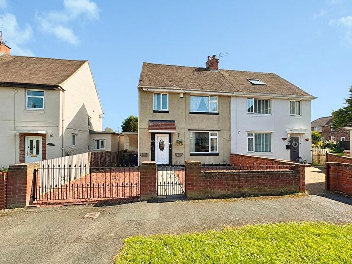 3 Bedroom Semi-Detached House For Sale In Aylesbury Place, Newcastle Upon Tyne, NE12