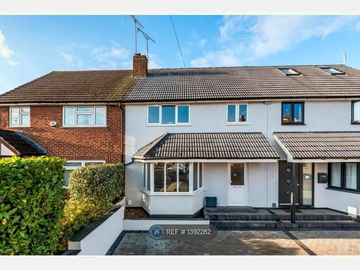 3 Bedroom Terraced House To Rent In Newbery Road, Erith, DA8