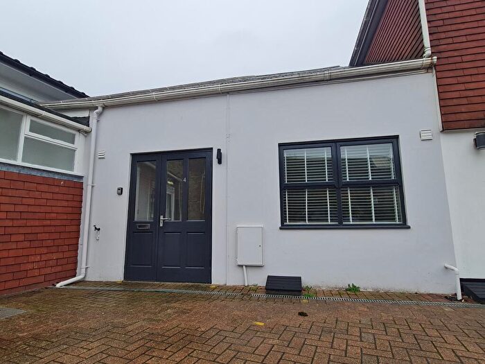1 Bedroom Maisonette To Rent In High Street, Newport, PO30