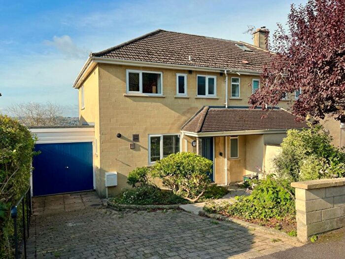 3 Bedroom House To Rent In St. James's Park, BA1