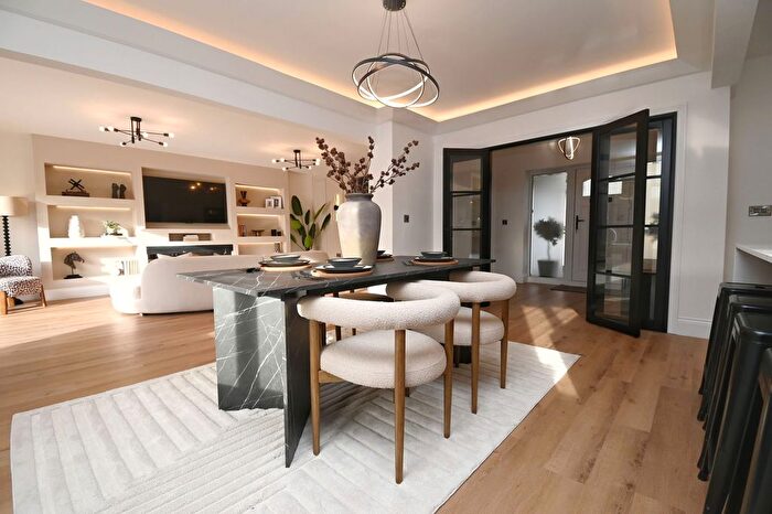 4 Bedroom Bungalow For Sale In Cockerham Lane, Barnsley, S75