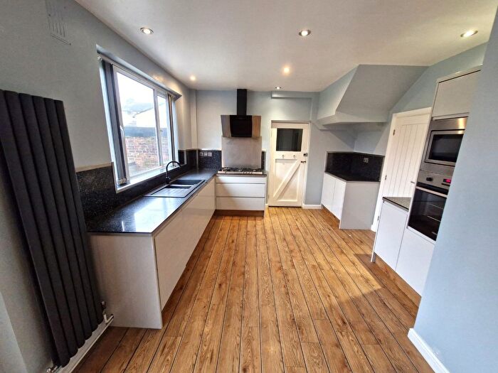 4 Bedroom Semi-Detached House To Rent In Bold Street, Fleetwood, FY7