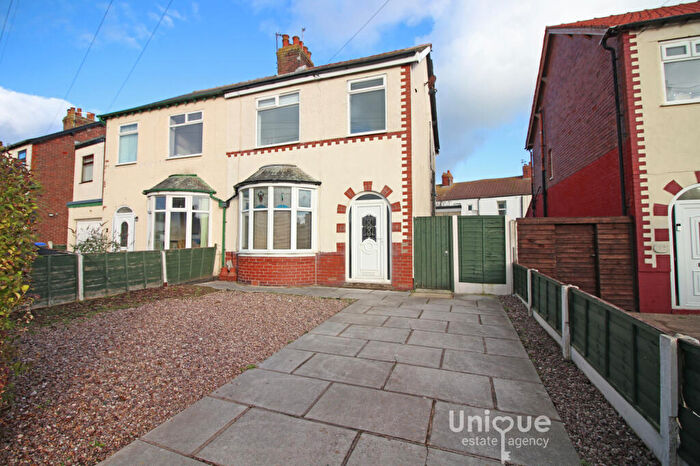 3 Bedroom Semi Detached House For Sale In North Drive, Thornton-Cleveleys, FY5