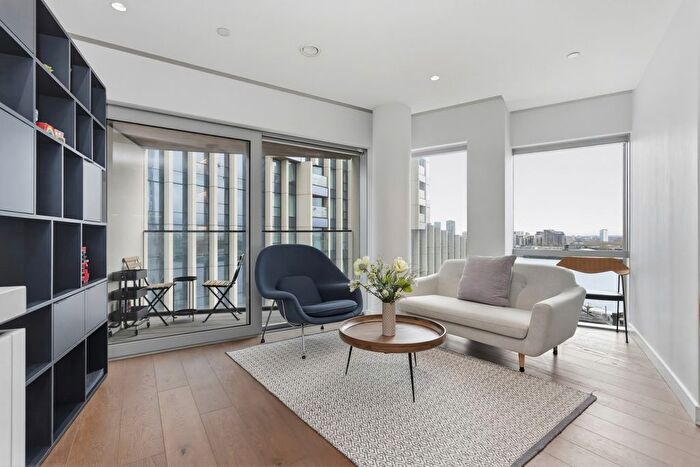 2 Bedroom Flat To Rent In Upper Riverside, Cutter Lane, SE10