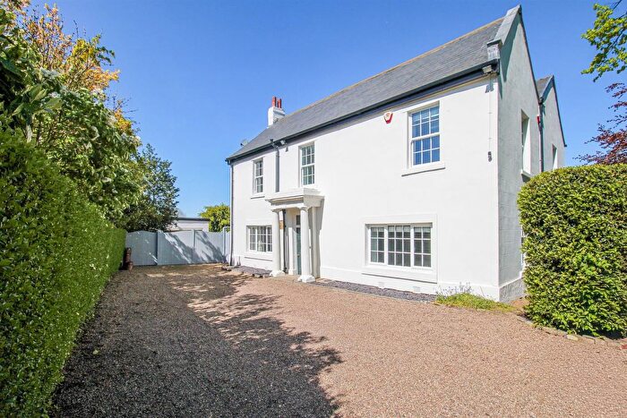 5 Bedroom Detached House For Sale In Hallmark Fine Homes | Pontefract Road, Ackworth, Pontefract, WF7