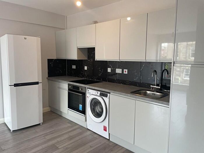 2 Bedroom Apartment To Rent In Station Street, Burton-on-Trent, DE14