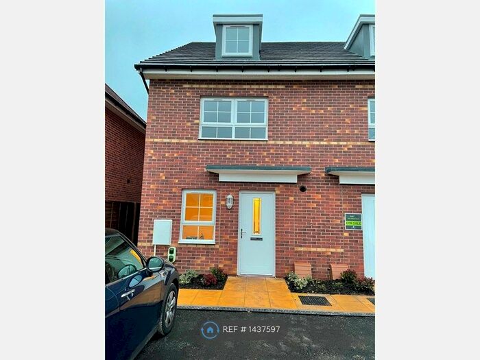 4 Bedroom Semi-Detached House To Rent In William Howell Way, Stoke-On-Trent, ST7