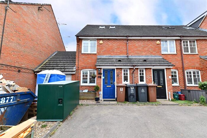 3 Bedroom End Of Terrace House To Rent In Swale Close, Stevenage, SG1