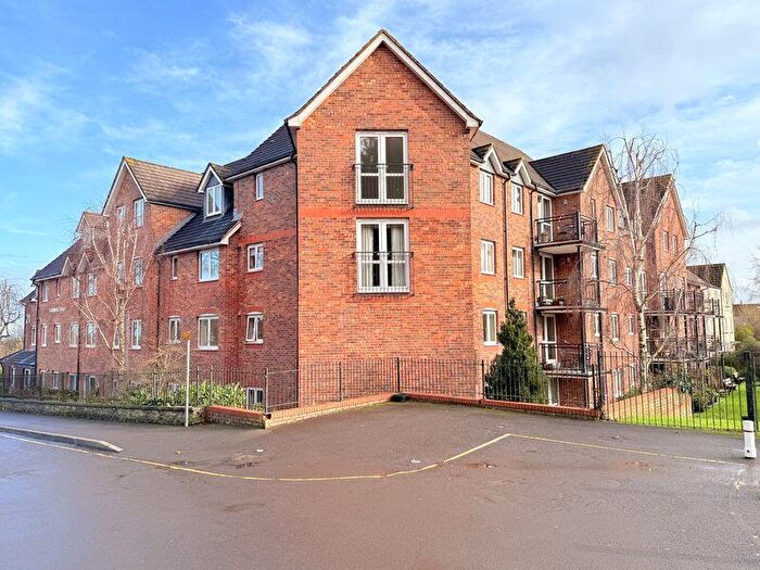 2 Bedroom Apartment For Sale In Park Road, Frome, BA11