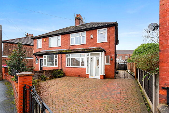 3 Bedroom Semi Detached House For Sale In Lingard Street, Reddish, SK5