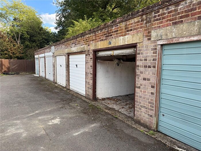 Garage / Parking For Sale In Westleigh Avenue, London, SW15