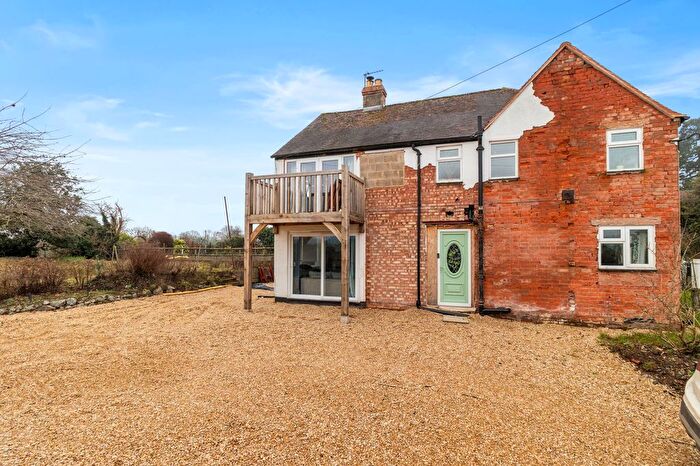 4 Bedroom Cottage For Sale In Ledbury Road, Dymock, Gloucestershire, GL18