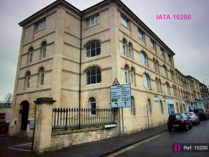 Studio To Rent In Stallard Street, Trowbridge, BA14