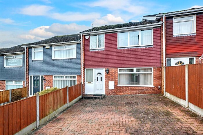 3 Bedroom Terraced House For Sale In Revelstoke Avenue, Nottingham, NG5