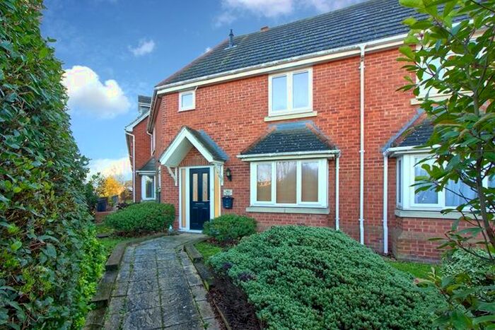 3 Bedroom Terraced House To Rent In Stratford Road, Wolverton, Milton Keynes, MK12