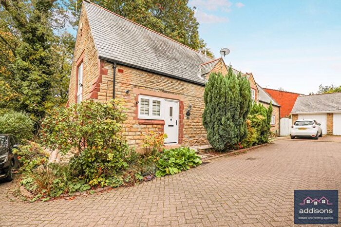 3 Bedroom Semi Detached House For Sale In St. Thomas Court, Upholland, WN8