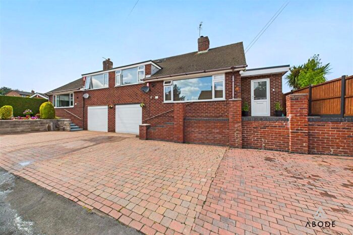3 Bedroom Semi-Detached House For Sale In Mount Place, Forsbrook, Stoke-On-Trent, ST11