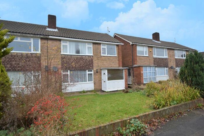 1 Bedroom Maisonette To Rent In Birchen Grove, Luton, LU2