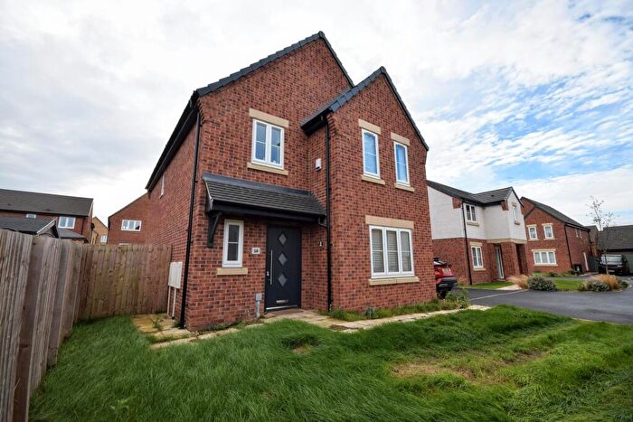 4 Bedroom Detached House For Sale In Walnut Close, Louth, LN11