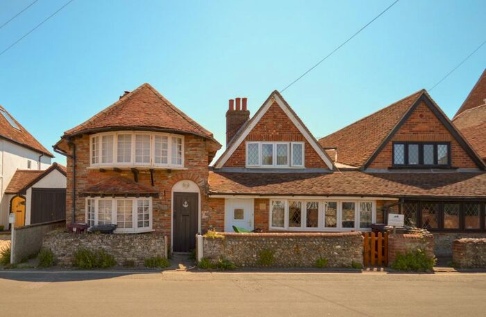 2 Bedroom End Of Terrace House To Rent In Shore Road, East Wittering, PO20