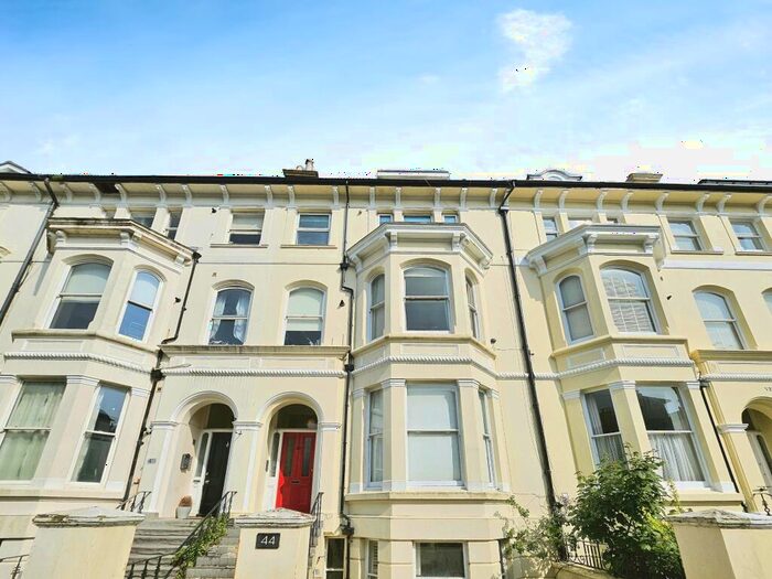 3 Bedroom Maisonette To Rent In Ventnor Villas, BN3