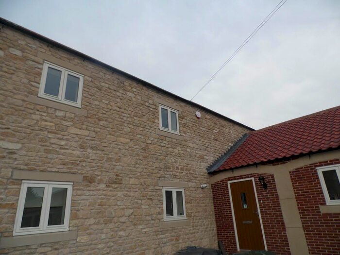 2 Bedroom Flat To Rent In All Saints Close, Arksey, Doncaster, DN5