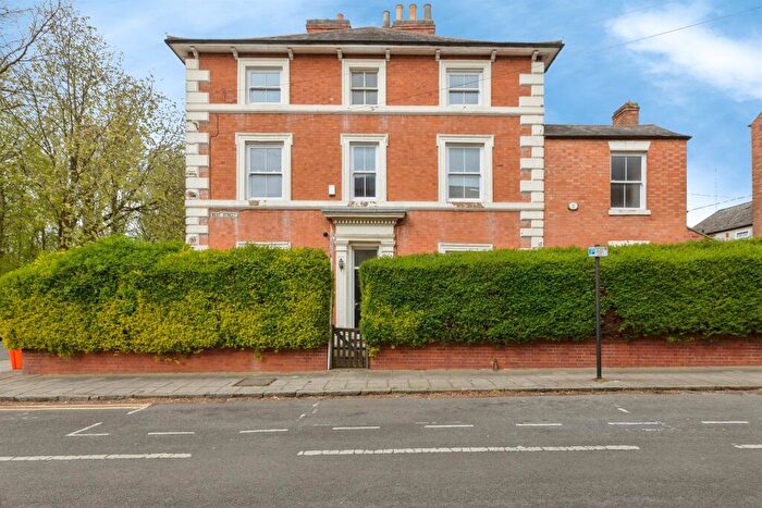 4 Bedroom End Of Terrace House For Sale In West Street, Leicester, LE1