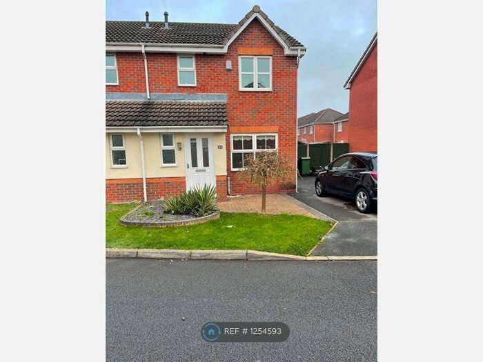 3 Bedroom Semi-Detached House To Rent In Alconbury Close, Warrington WA5