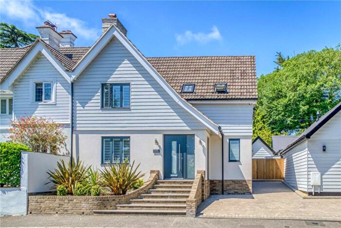 3 Bedroom Semi-Detached House For Sale In Bingham Avenue, Evening Hill, Poole, BH14