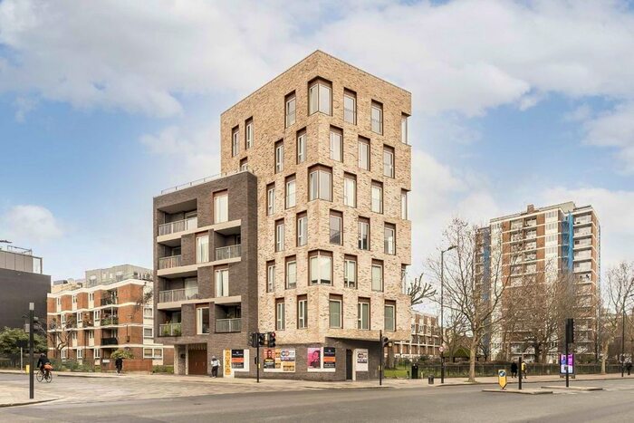 3 Bedroom Flat To Rent In Great Suffolk Street, London, SE1