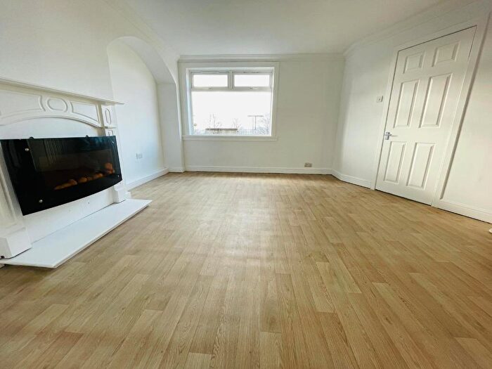 4 Bedroom Flat To Rent In Bogwood Court, Dalkeith, Midlothian, EH22