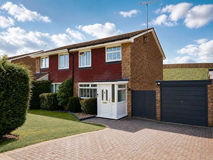 3 Bedroom Semi-Detached House For Sale In Newlands, Whitfield, CT16