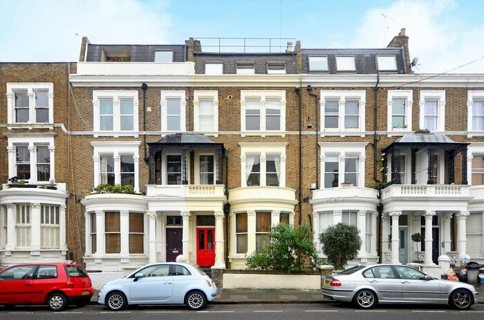 1 Bedroom Flat To Rent In Sinclair Road, Brook Green, London, W14