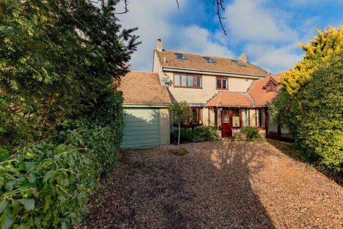 5 Bedroom Detached House To Rent In Wootton Village, Oxford, OX1