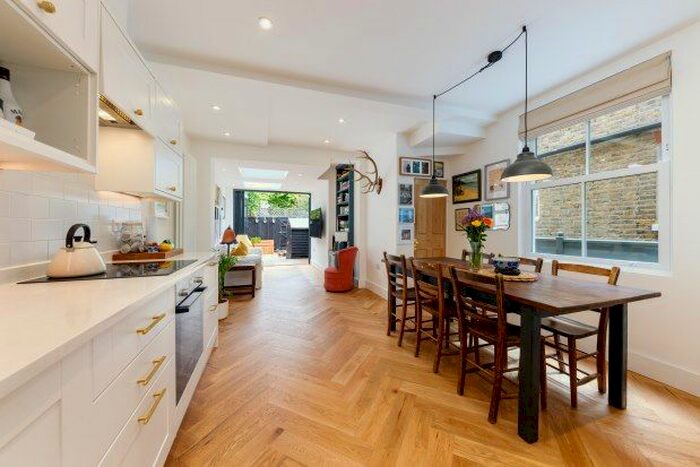 2 Bedroom Property To Rent In Heythorp Street, London, SW18